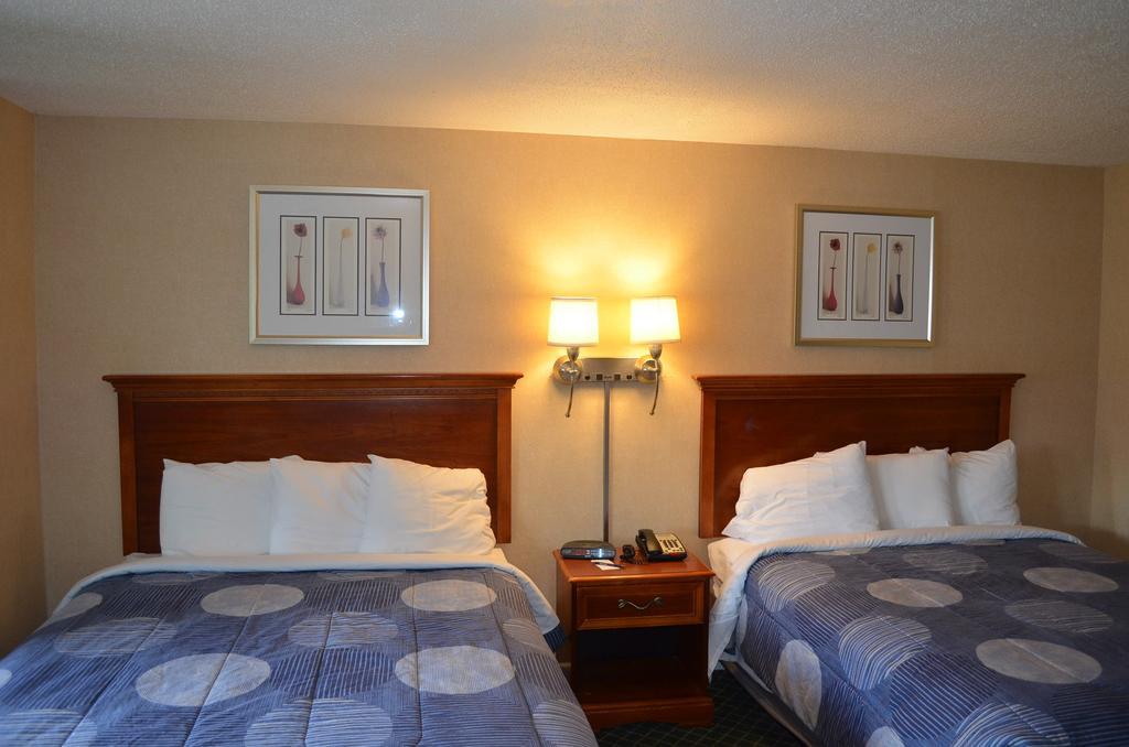 Hyannis Host Inn 外观 照片