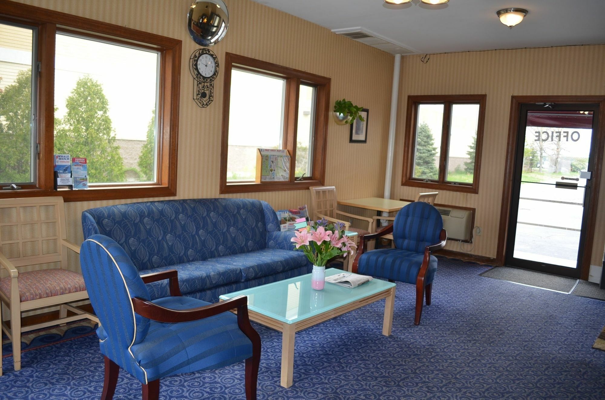 Hyannis Host Inn 外观 照片